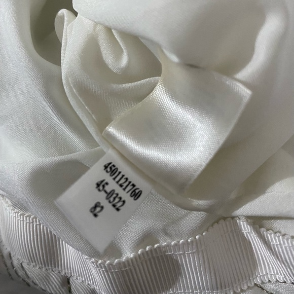 White House Black Market Cream and Gold Full Zip Up Vest. Size Large. - Picture 11 of 12